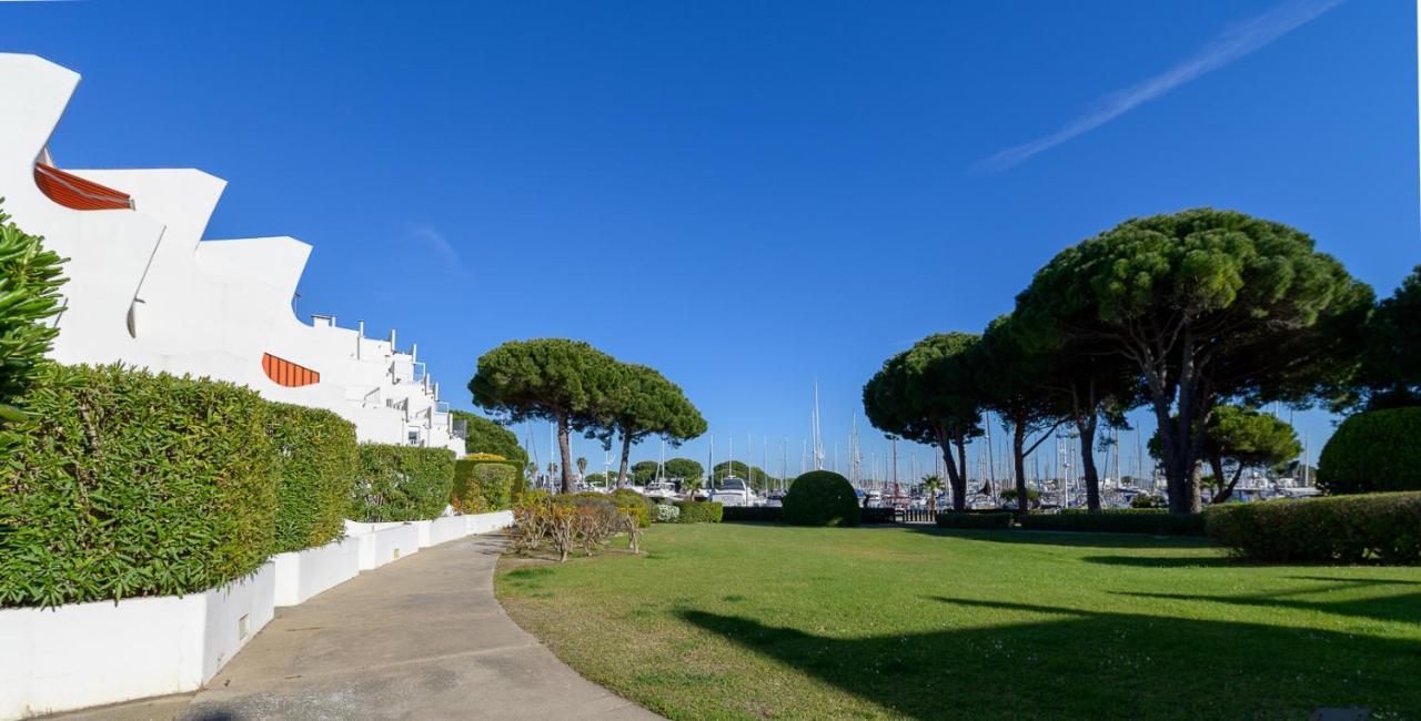 Appartement Donnant Sur Le Port De Plaisance De Port Camargue Et A Proximite Des Plages Le Grau-du-Roi Exterior foto